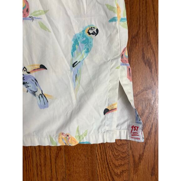 Chubbies "The Nutter" White Tropical Parrots Polo Shirt Men's Medium- EUC - Picture 3 of 6